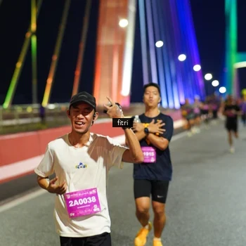 Runner Photo 2776741
