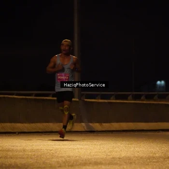 Runner Photo 2776860