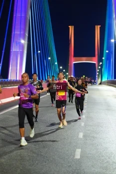 Runner Photo 2776915