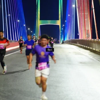 Runner Photo 2776990
