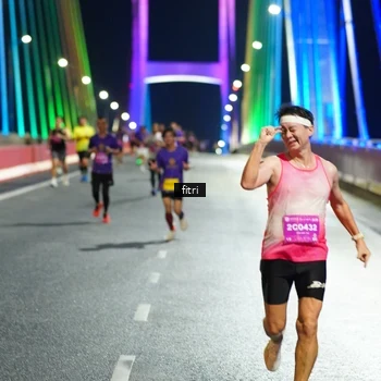 Runner Photo 2777137