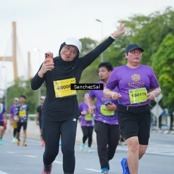 Runner Photo 2777946