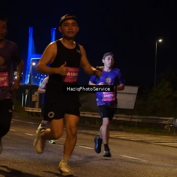 Runner Photo 2779544