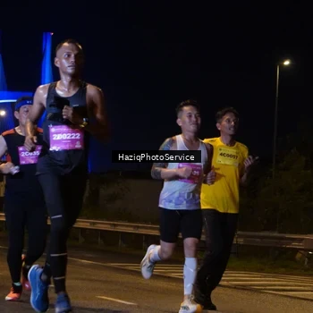 Runner Photo 2779884