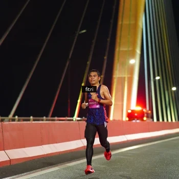 Runner Photo 2780002