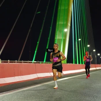 Runner Photo 2780040