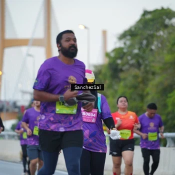 Runner Photo 2780342