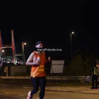 Runner Photo 2780659