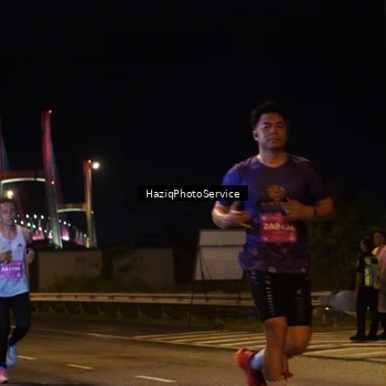 Runner Photo 2780876