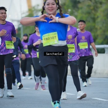 Runner Photo 2781480