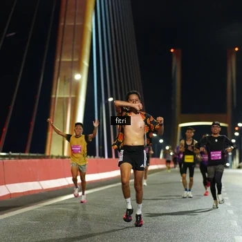 Runner Photo 2781842
