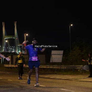 Runner Photo 2781926
