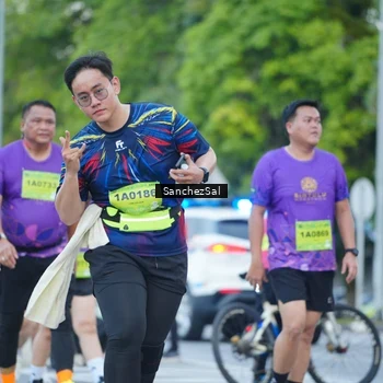 Runner Photo 2782389