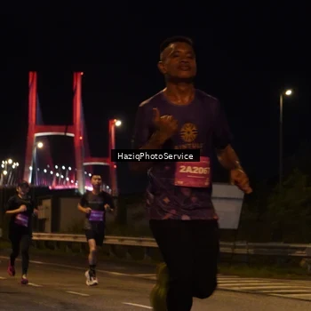 Runner Photo 2783940