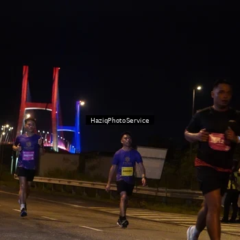 Runner Photo 2784343