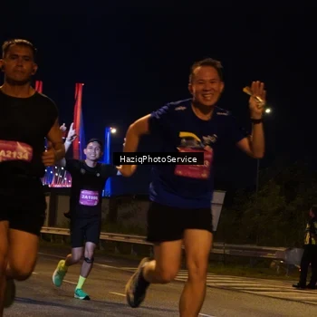 Runner Photo 2784386
