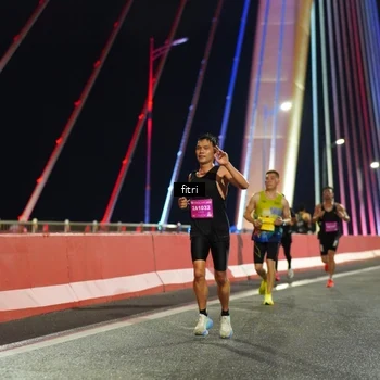 Runner Photo 2785400