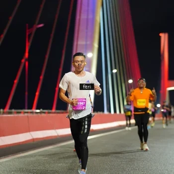 Runner Photo 2785817