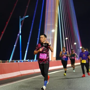 Runner Photo 2786432
