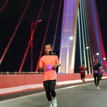 Runner Photo 2786852
