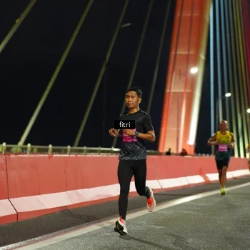 Runner Photo 2791035