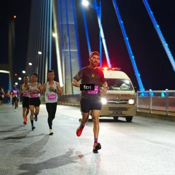 Runner Photo 2792056