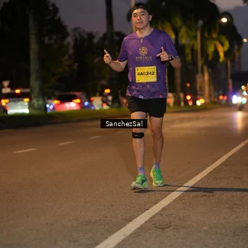 Runner Photo 2792363