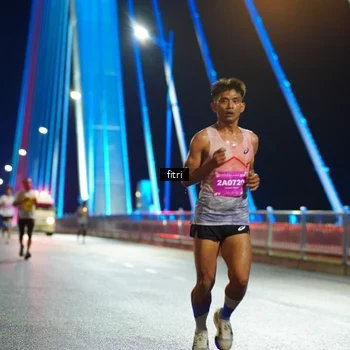 Runner Photo 2792457