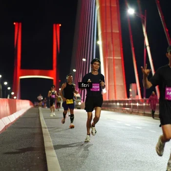 Runner Photo 2793035