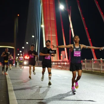 Runner Photo 2793079