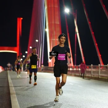 Runner Photo 2793111