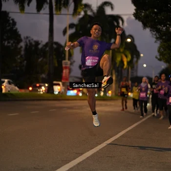 Runner Photo 2794876