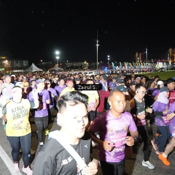Runner Photo 2796003