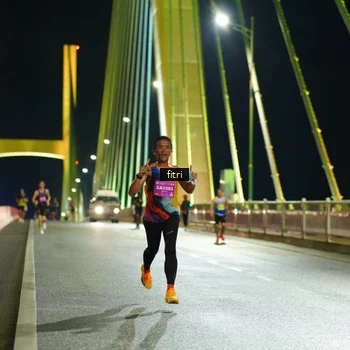 Runner Photo 2796465