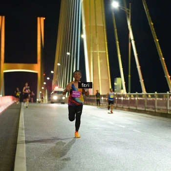 Runner Photo 2796574