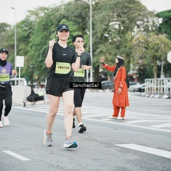 Runner Photo 2797095