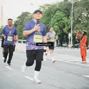 Runner Photo 2797205