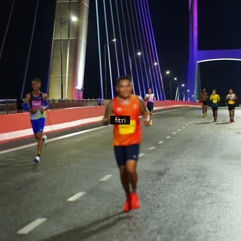 Runner Photo 2799059