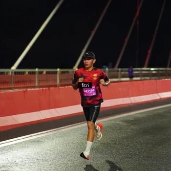 Runner Photo 2799300