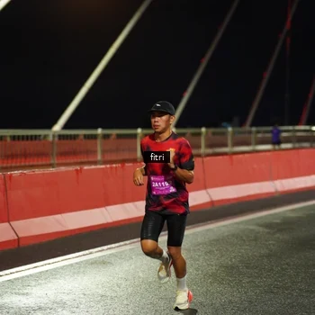 Runner Photo 2799450