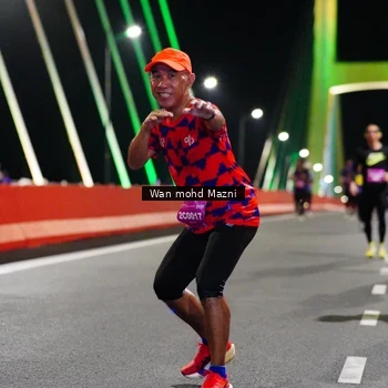 Runner Photo 2800084