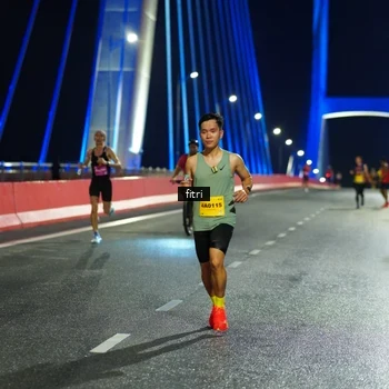 Runner Photo 2800144