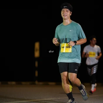 Runner Photo 2800878