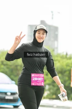 Runner Photo 2802024