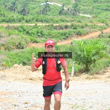 Runner Photo 28021