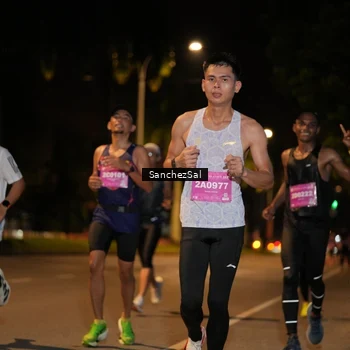 Runner Photo 2804199