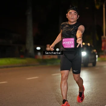 Runner Photo 2804437