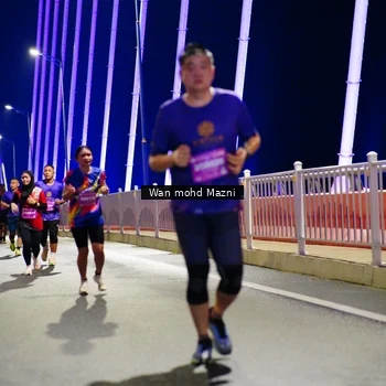 Runner Photo 2804564