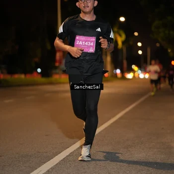 Runner Photo 2805956