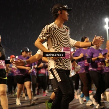 Runner Photo 2806455